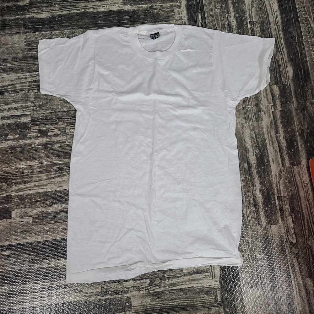 BVD VTG SINGLE STITCH WHITE CREW NECK T SHIRT NEW